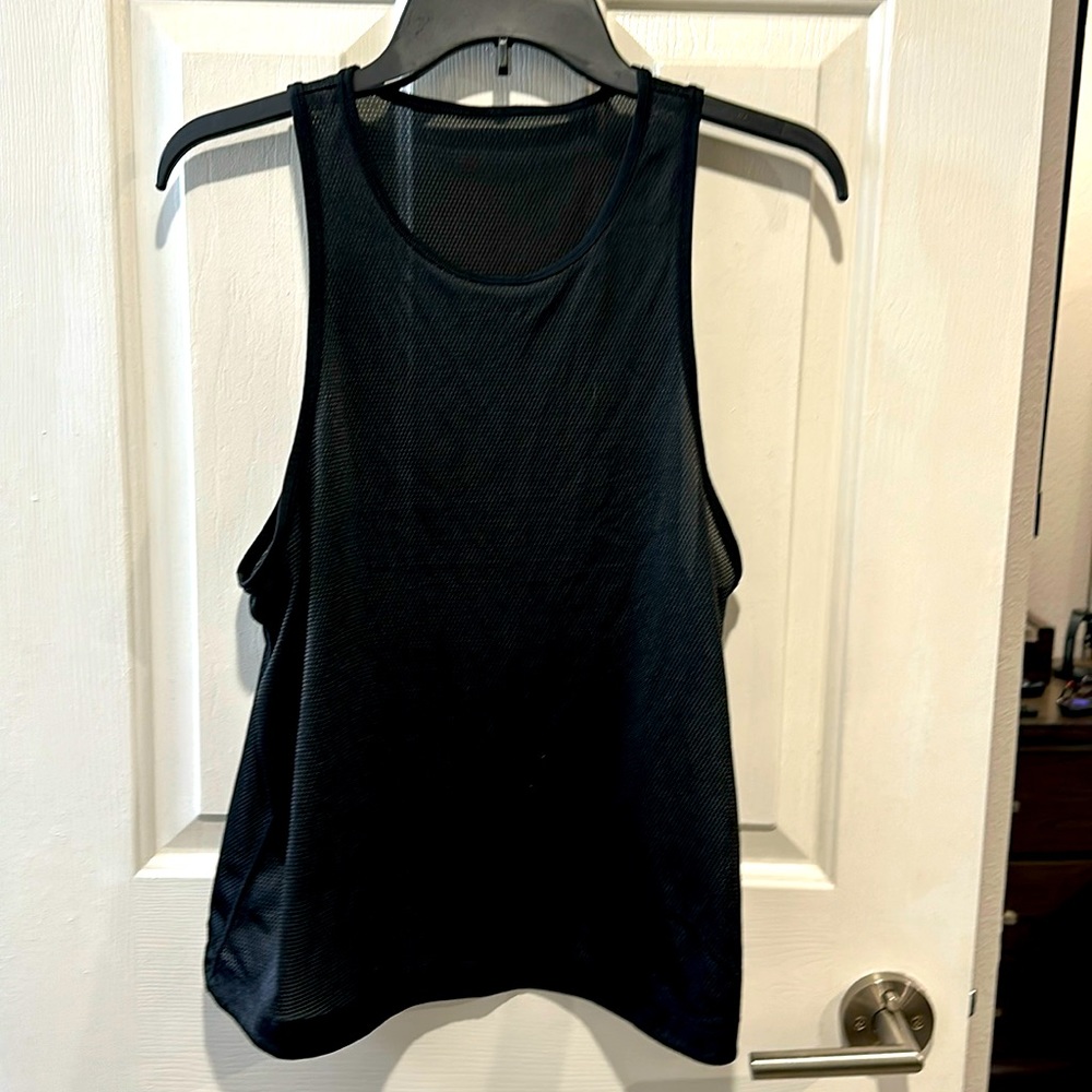 Lululemon tank size 8